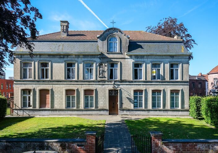 Huis te koop in IZEGEM