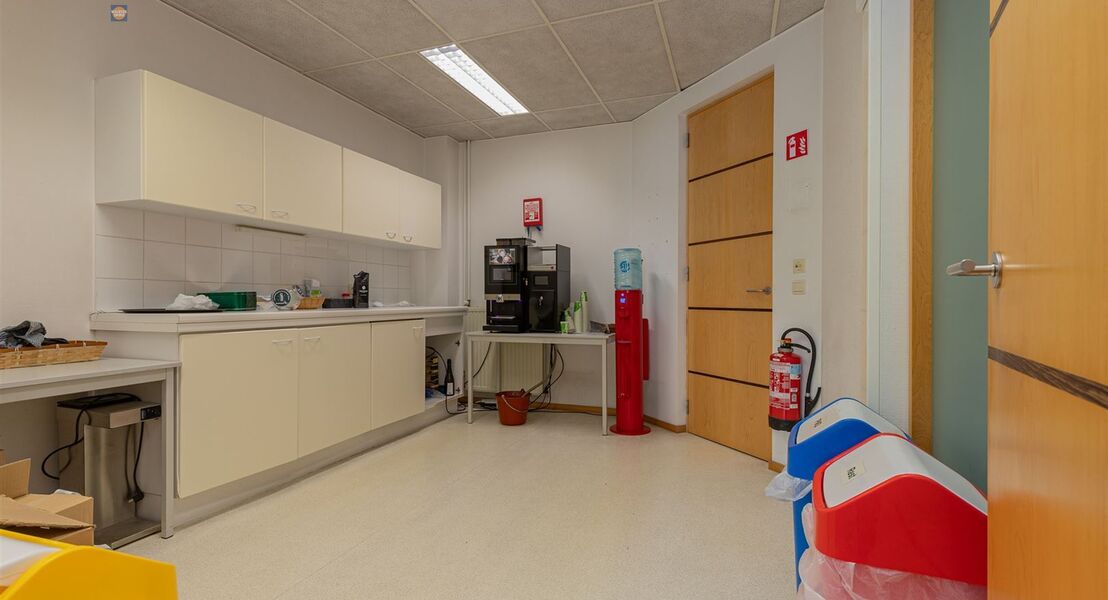Bureelgebouw te huur in PUURS-SINT-AMANDS