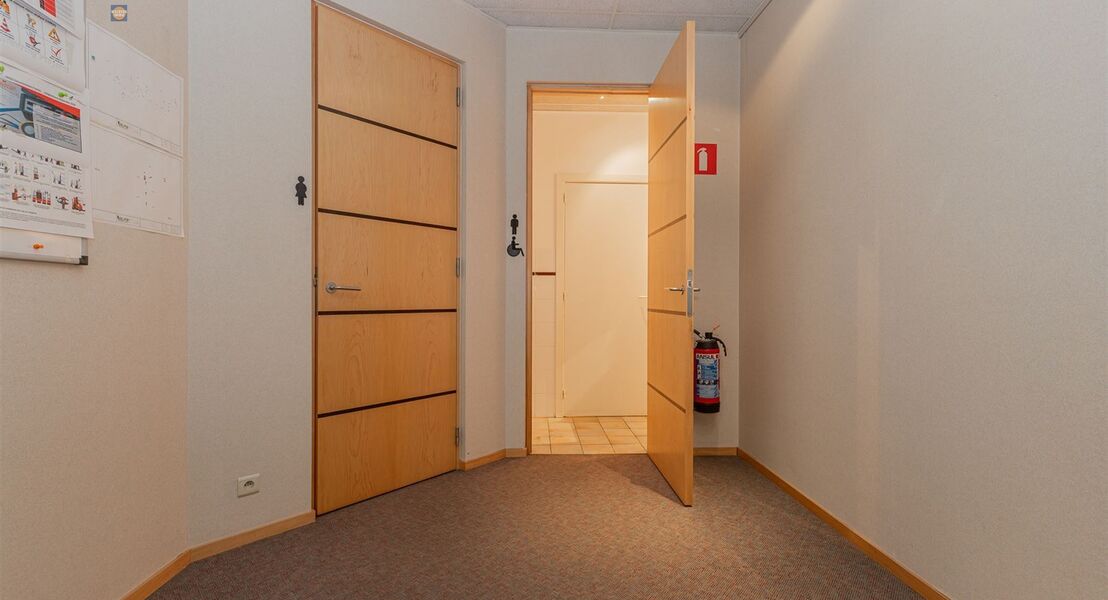 Bureelgebouw te huur in PUURS-SINT-AMANDS