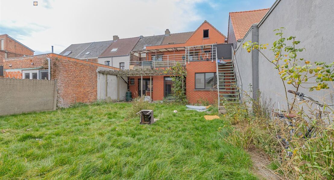 Gemengd gebouw te koop in SINT-AMANDS