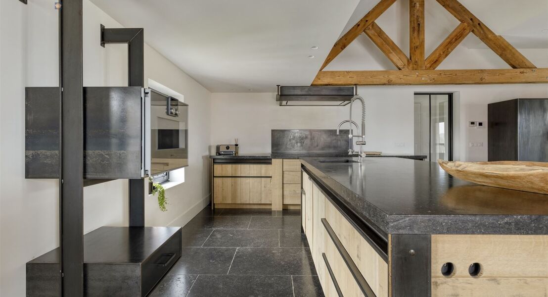 Gemeubelde loft te koop in OPPUURS